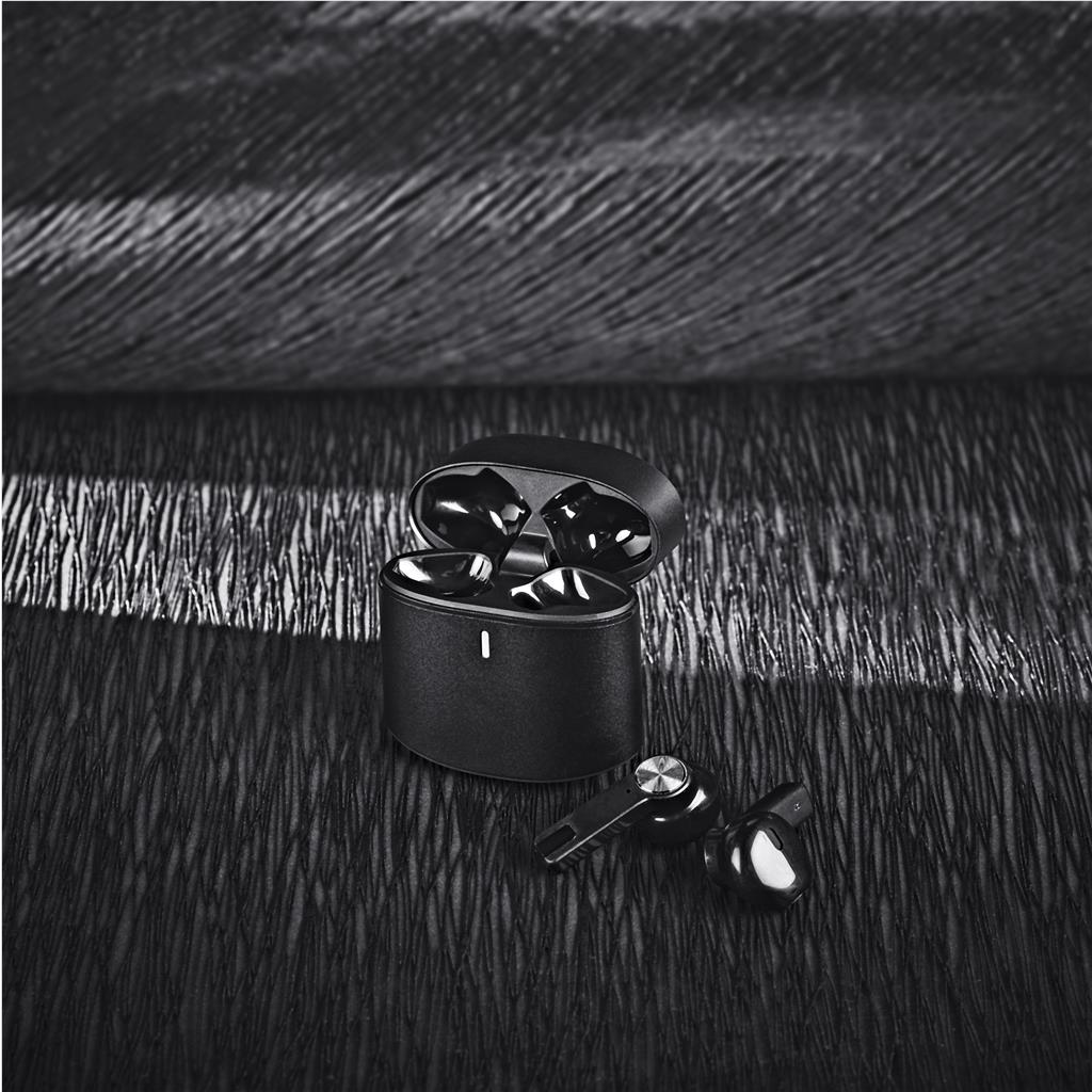 Alex Varga Veto TWS Earbuds